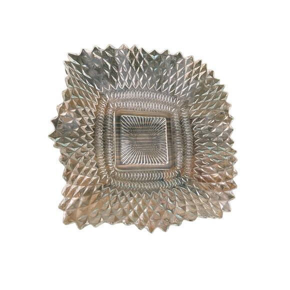 Vintage INDIANA Glass Co. Clear Diamond Point square Candy Dish - Picture 2 of 4